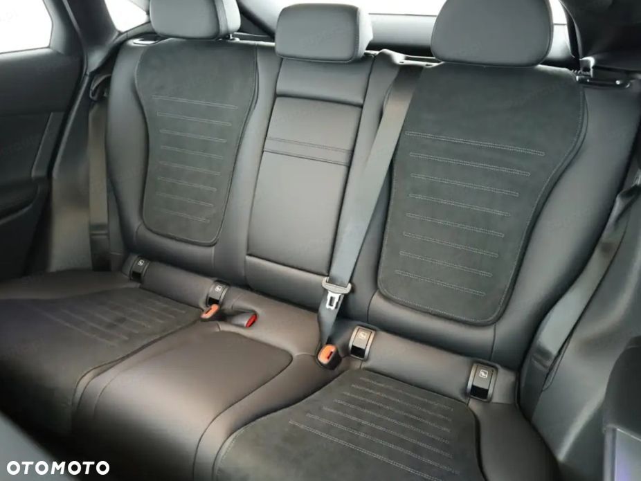 Mercedes-Benz GLC 220 d mHEV 4-Matic AMG Line - 11