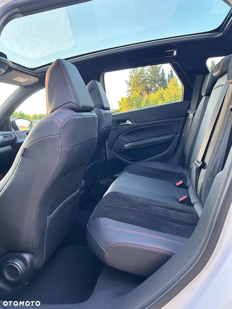 Peugeot 308 BlueHDi FAP 180 EAT8 Stop & Start GT - 23