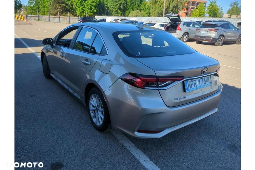 Toyota Corolla - 2