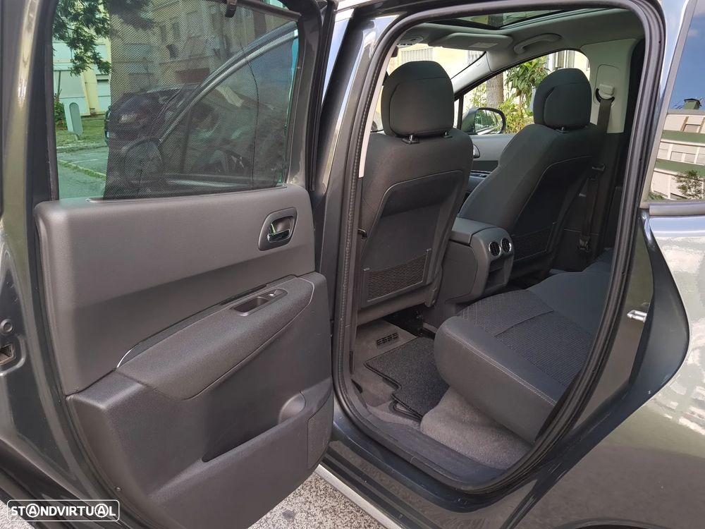Peugeot 3008 1.6 BlueHDi Style - 30