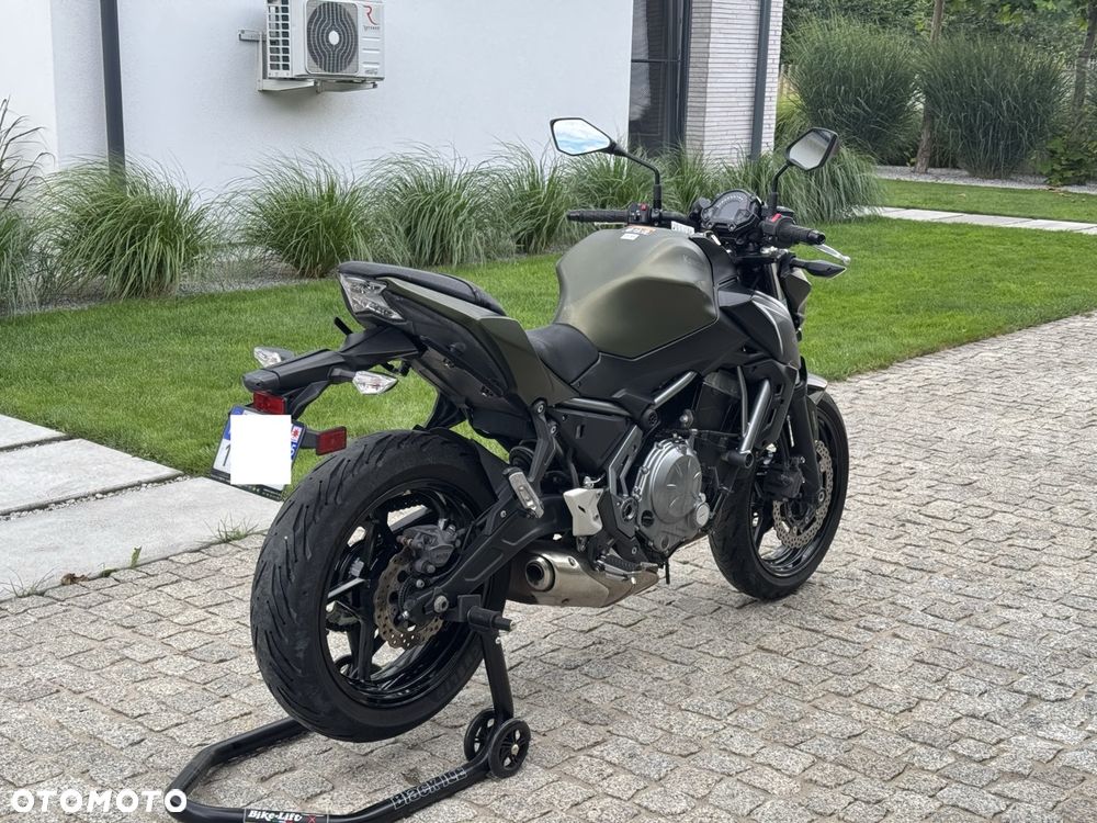 Kawasaki Z - 6