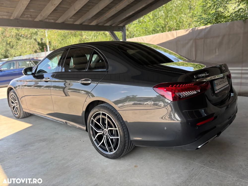 Mercedes-Benz E - 8