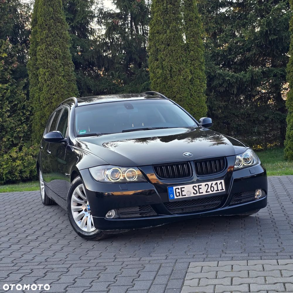 BMW Seria 3 320i Touring - 6