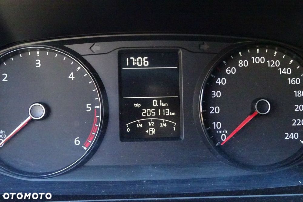 Volkswagen Transporter - 9
