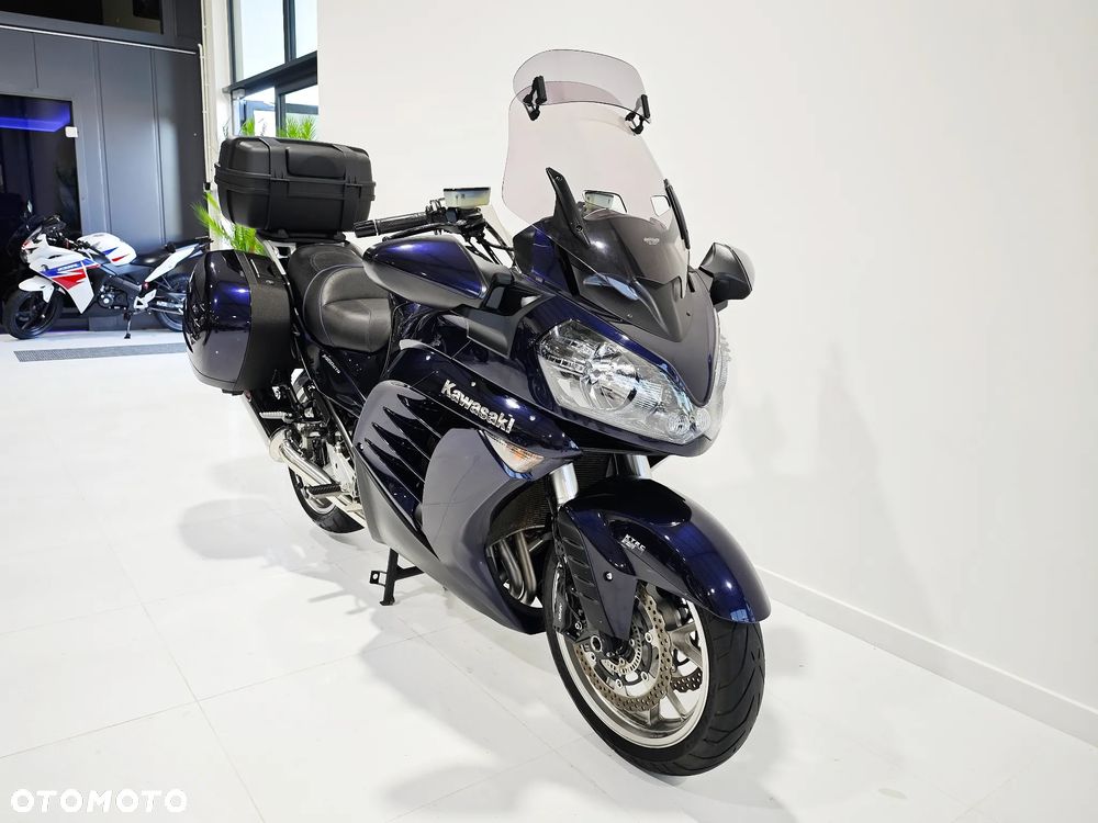 Kawasaki GTR - 2