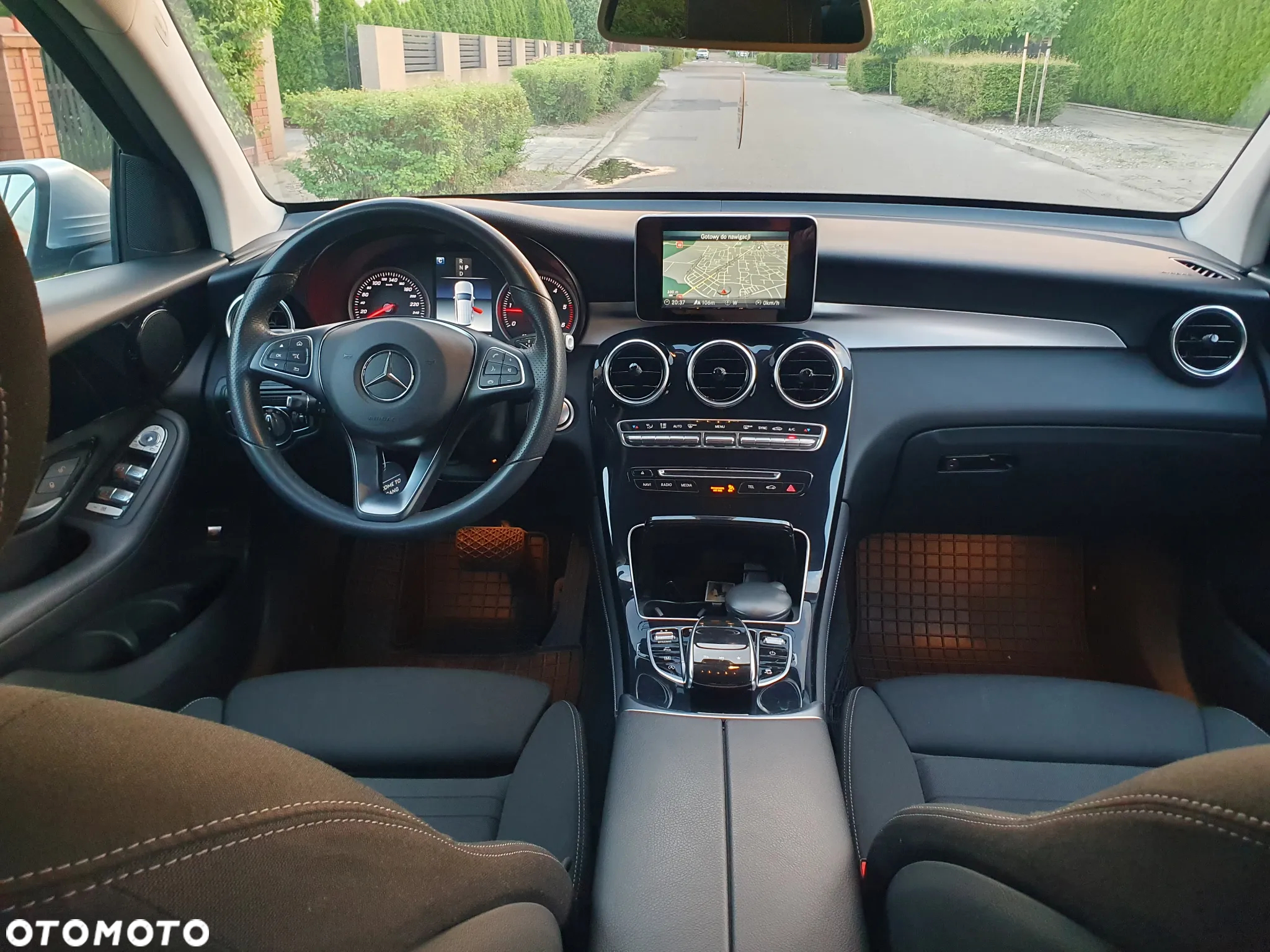 Mercedes-Benz GLC 220 d 4Matic 9G-TRONIC - 9