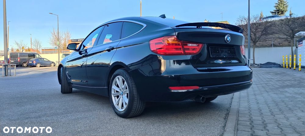 BMW 3GT 320d xDrive - 16