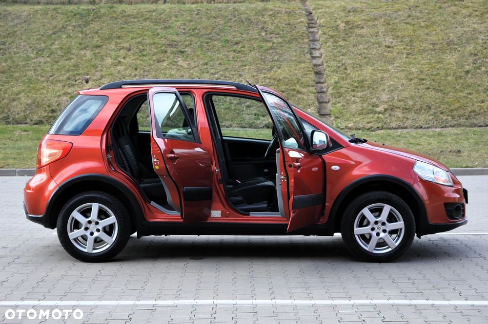 Suzuki SX4 1.6 VVT 4x4 Comfort - 27