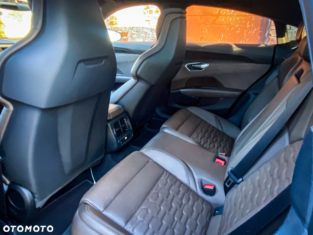 Audi e-tron GT 60 93kWh Quattro - 18