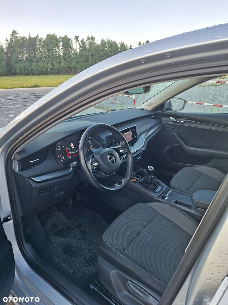Skoda Octavia 1.5 TSI ACT Style - 12