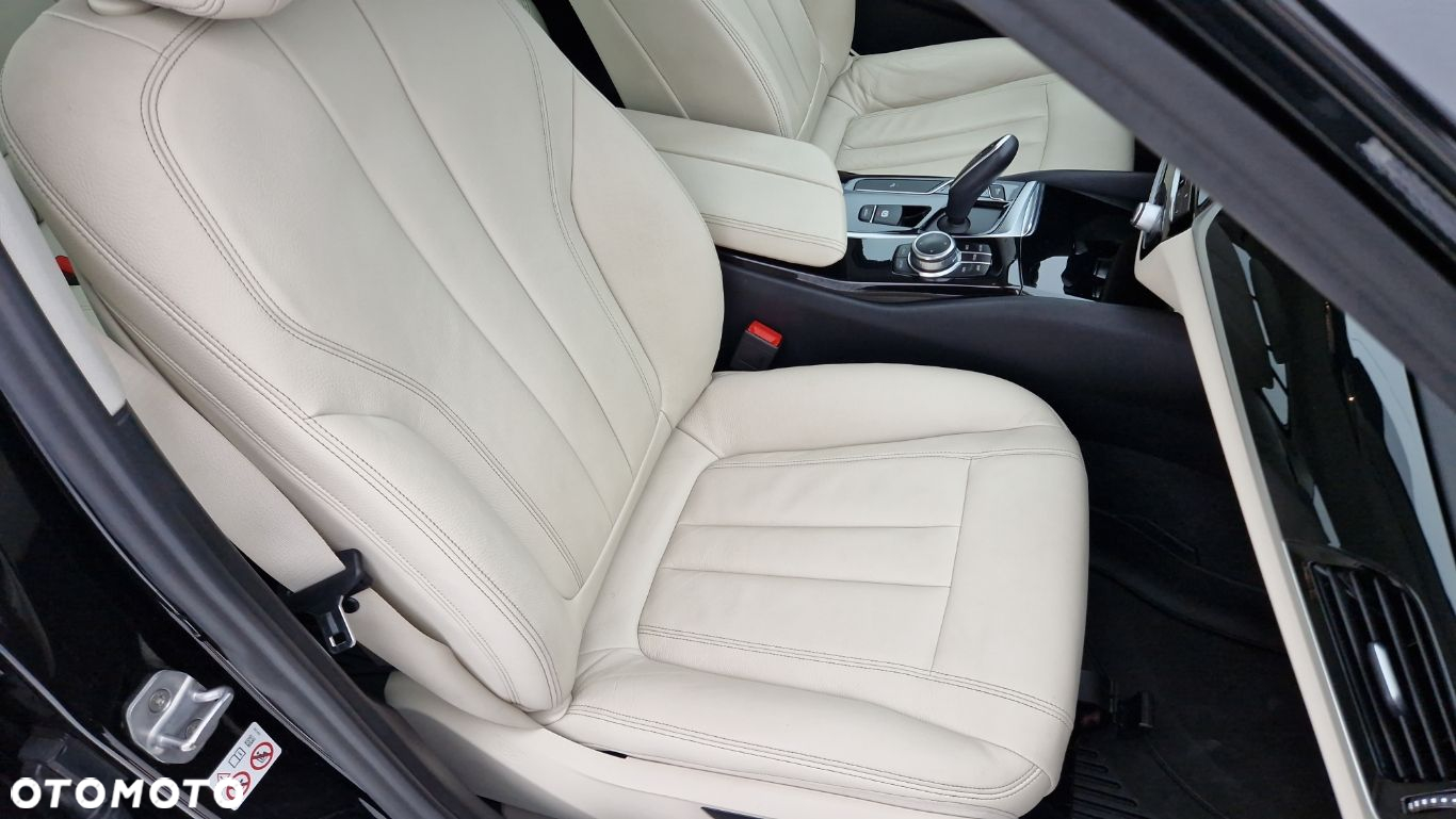 BMW Seria 5 520i Luxury Line - 19