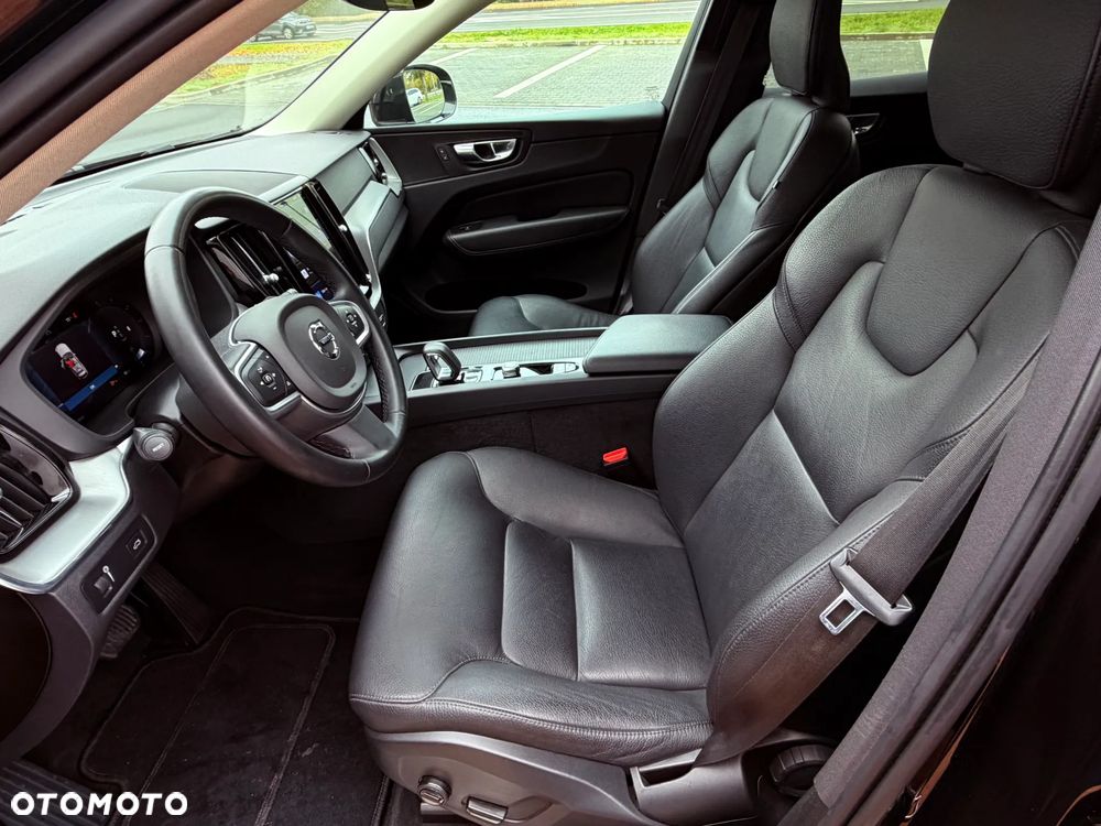 Volvo XC 60 B4 D Geartronic Momentum - 25