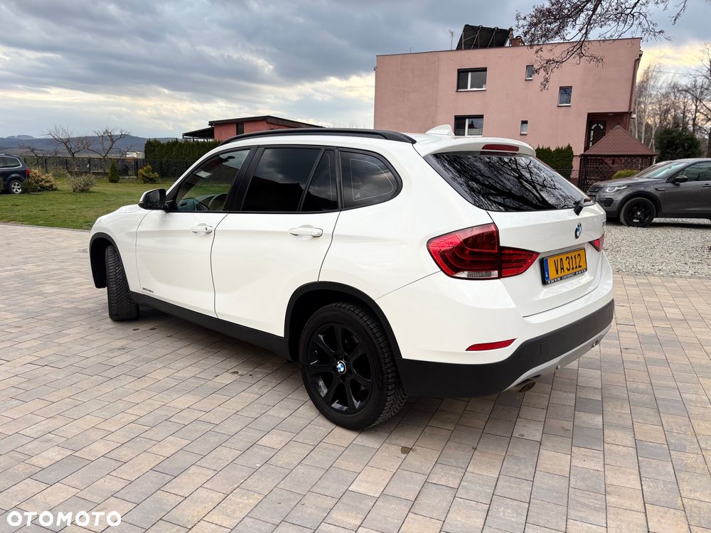 BMW X1 sDrive16d Sport Line - 40