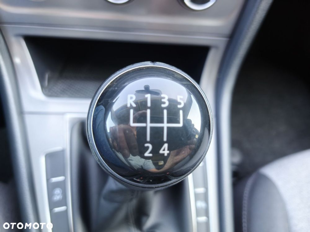 Volkswagen Golf - 13