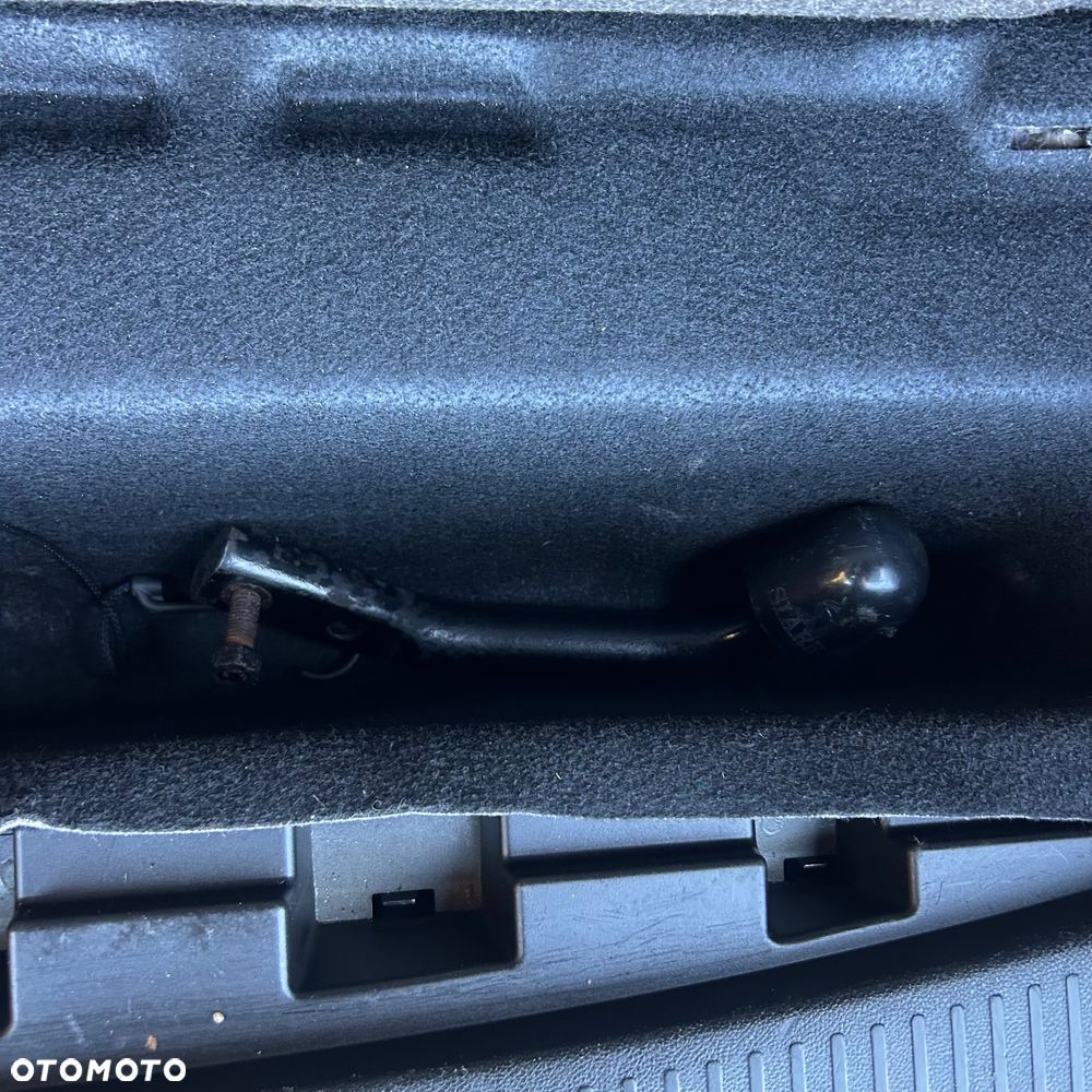 Renault Megane 1.6 16V 110 Paris Business - 30