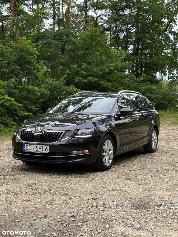 Skoda Octavia 1.6 TDI DSG Premium Edition - 1