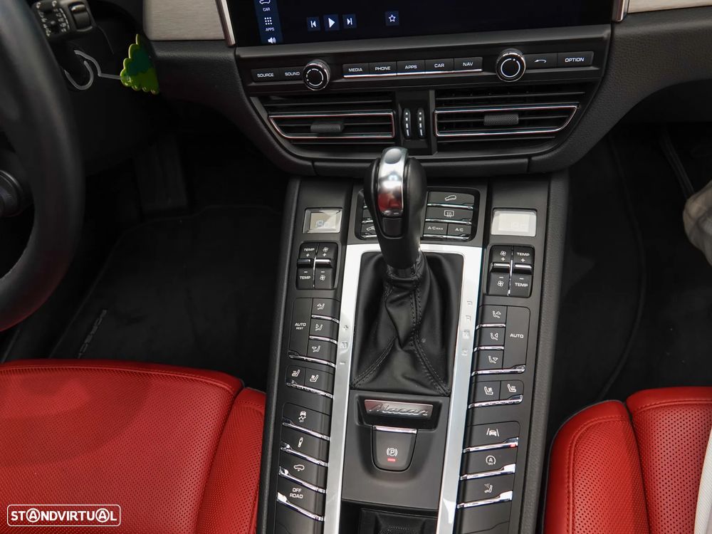 Porsche Macan 2.0T - 36