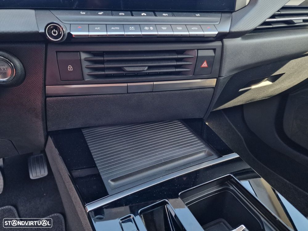 Opel Astra 1.2 T Elegance Aut. - 28