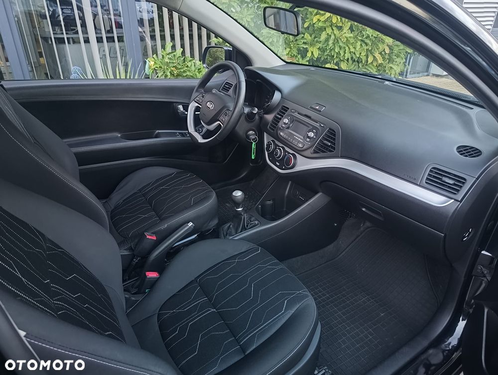 Kia Picanto 1.0 Dream Team Edition - 10
