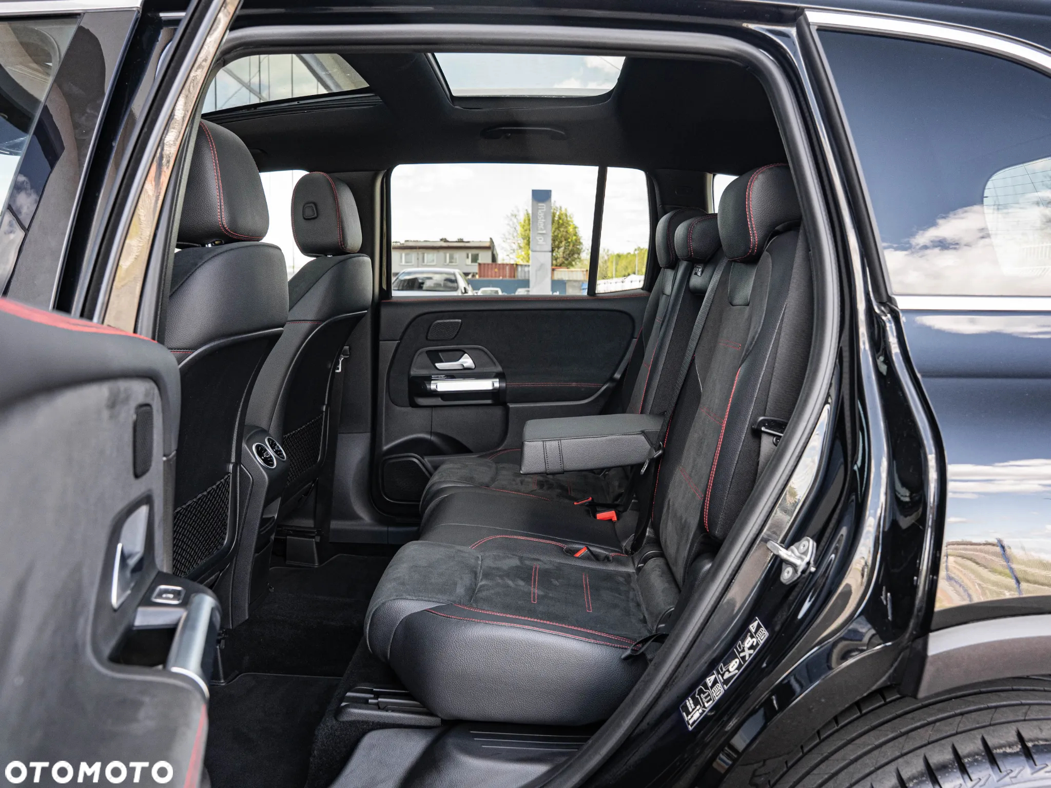 Mercedes-Benz GLB 200 d 8G-DCT Edition AMG Line - 28