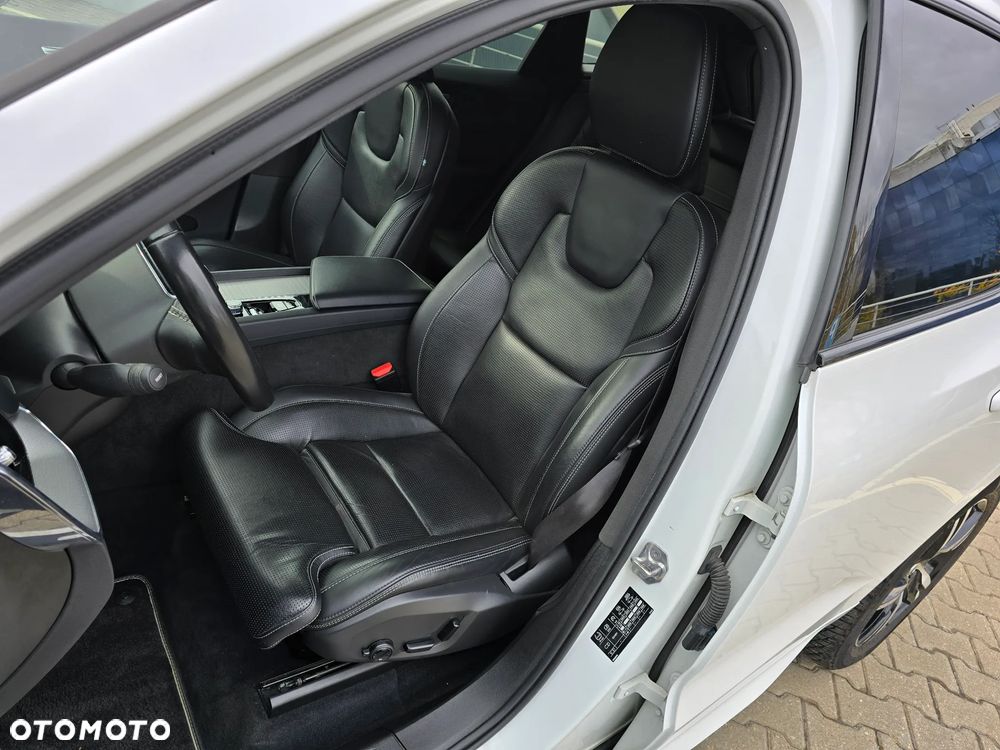 Volvo XC 60 T8 AWD Recharge Geartronic Inscription - 16