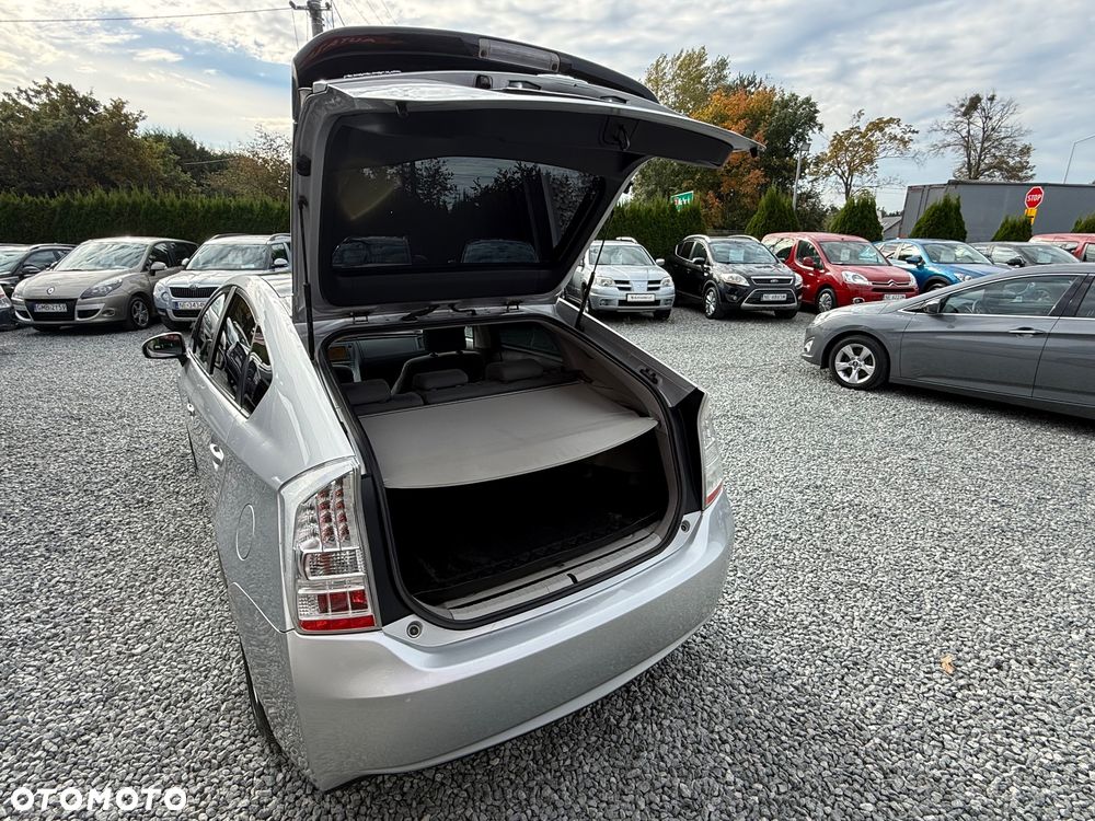 Toyota Prius - 28
