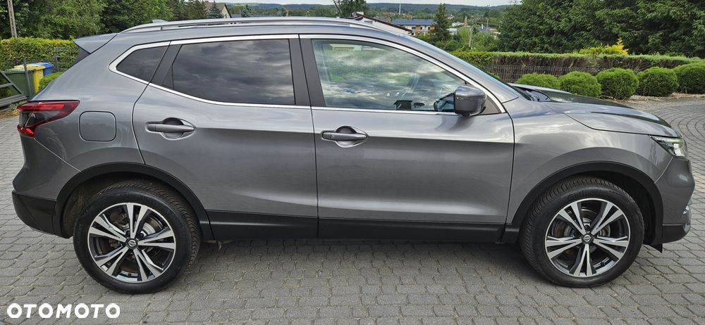 Nissan Qashqai - 2