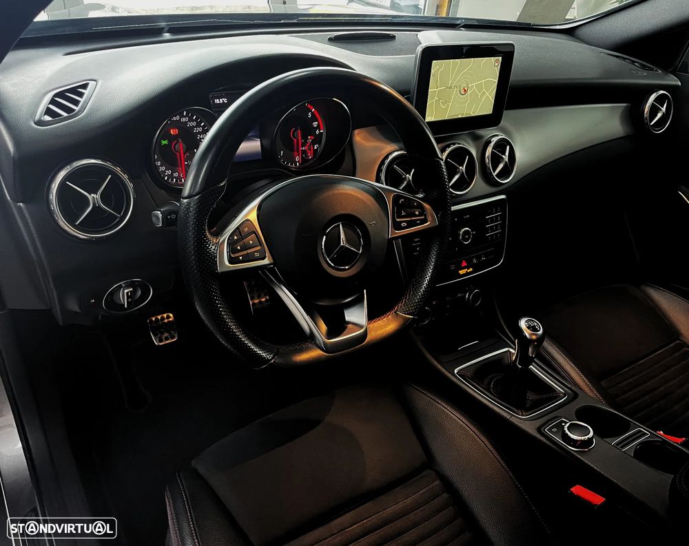 Mercedes-Benz GLA 180 d AMG Line - 10