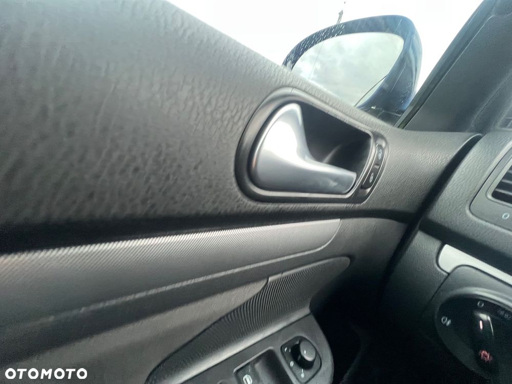Volkswagen Golf 1.9 TDI Comfortline - 15