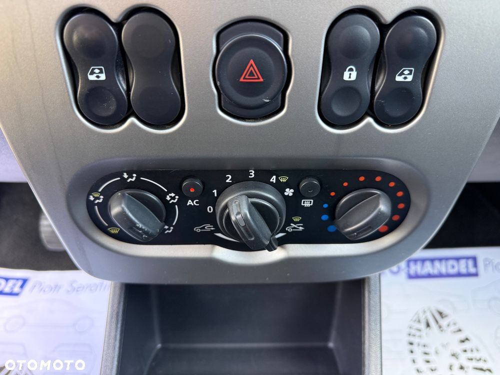 Dacia Sandero - 29