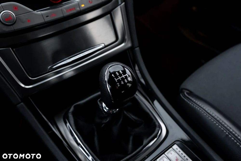 Ford Mondeo 2.5 Titanium X - 31