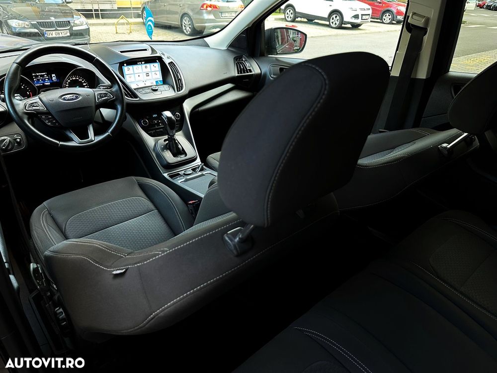 Ford Kuga 2.0 TDCi 4x4 Aut. Business Edition - 27