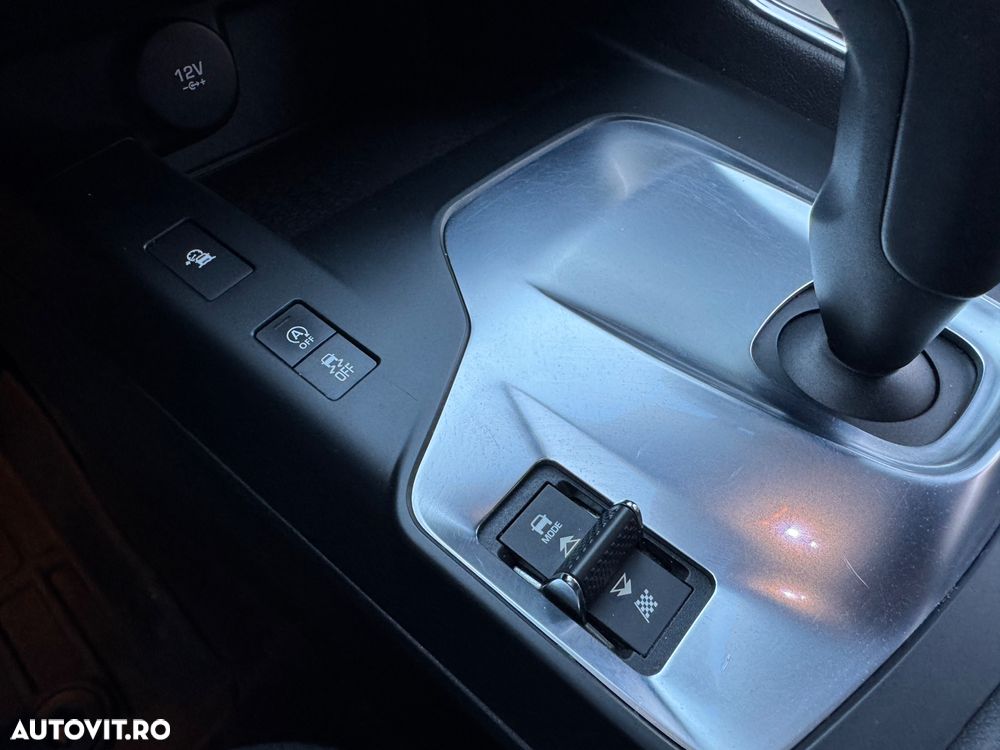 Jaguar F-Pace 20d Aut. R-Sport - 13