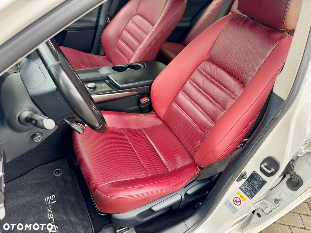 Lexus IS 200t / 300 Elegance - 8