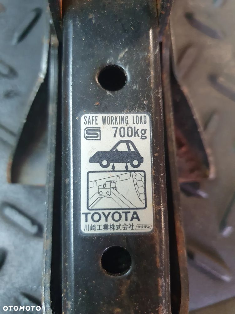 Toyota Yaris  I Lewarek samochodowy 2003 Hatchback ORYGINAŁ - 2