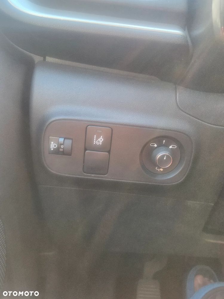 Citroën C3 1.6 BlueHDi Shine S&S - 3