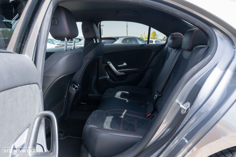 Mercedes-Benz A 180 Limousine d AMG Line Aut. - 11