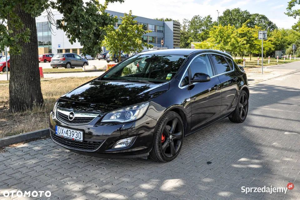 Opel Astra IV 1.6 T Sport - 1