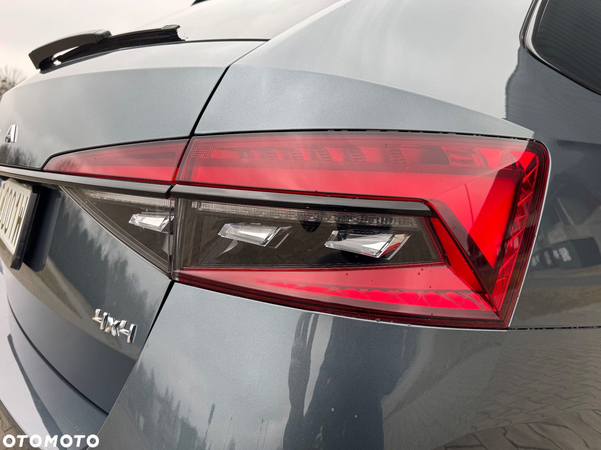 Skoda Superb 2.0 TDI 4x4 Sportline DSG - 11