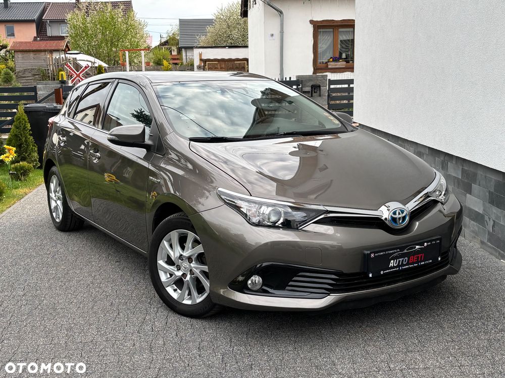 Toyota Auris 1.8 HSD Prestige NAVI - 1