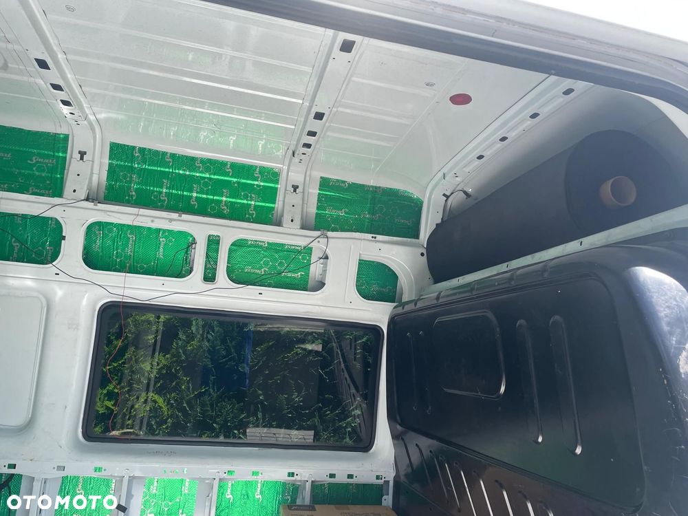 Ford Transit - 11