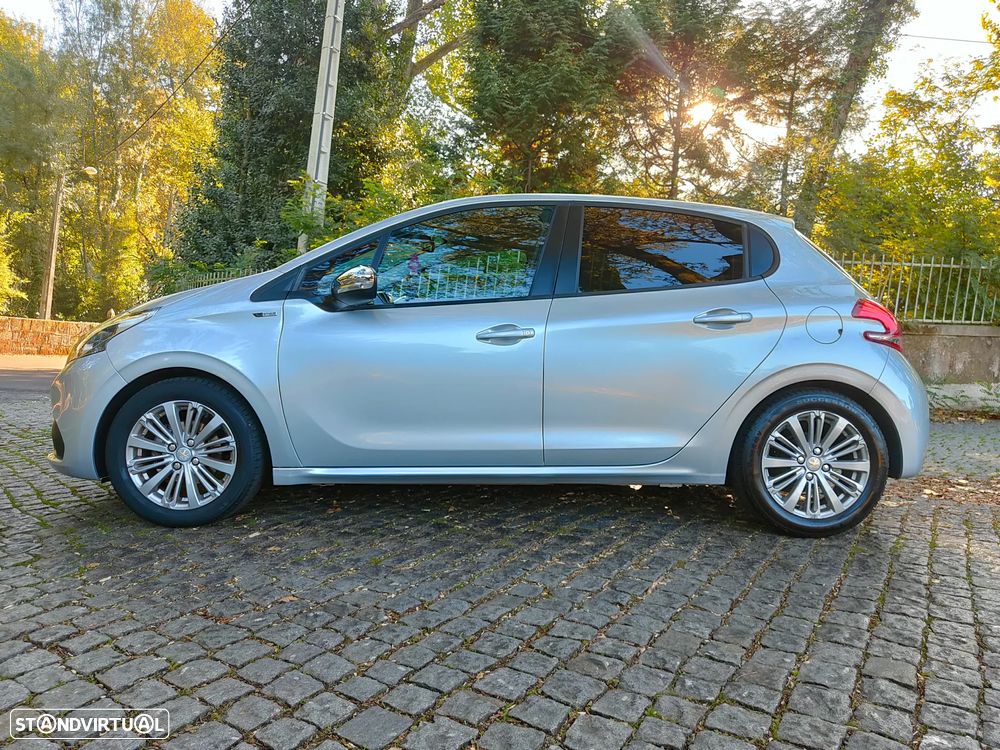 Peugeot 208 1.2 PureTech Active - 14