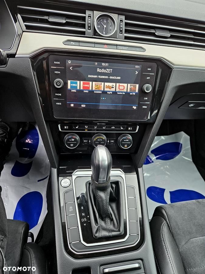 Volkswagen Passat 2.0 TDI SCR DSG Highline - 27