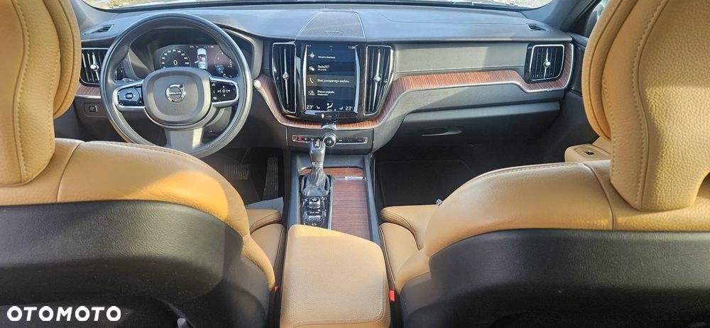 Volvo XC 60 T4 Inscription - 3