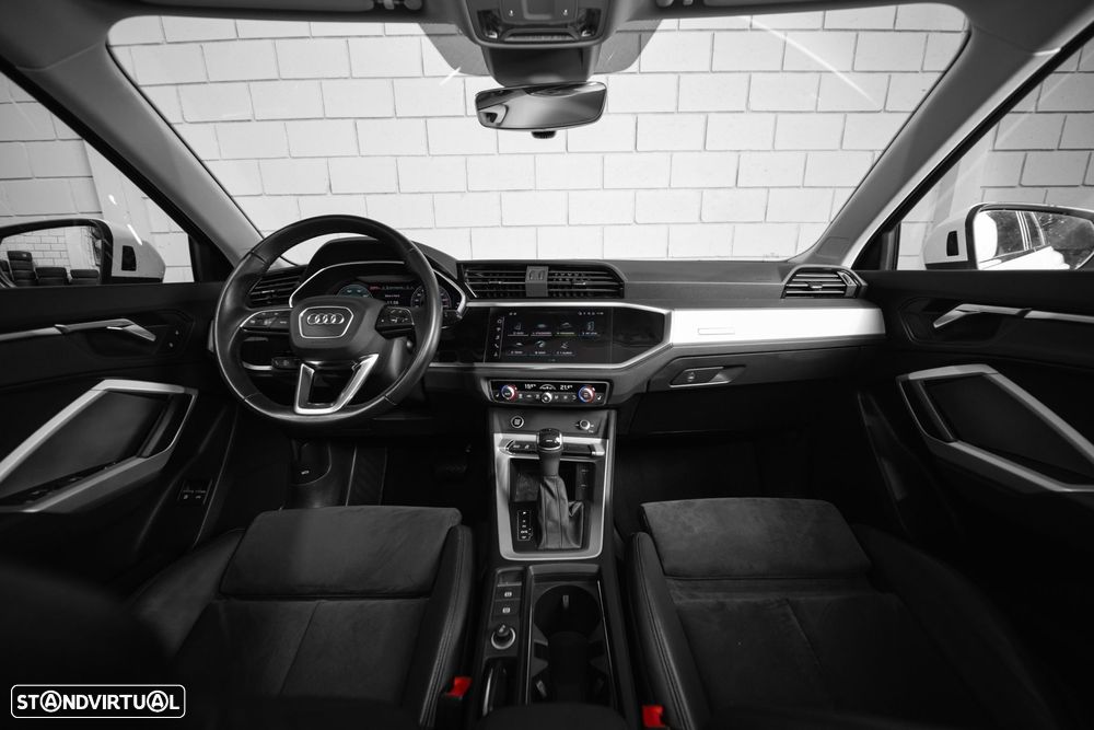 Audi Q3 45 TFSIe S line S tronic - 38