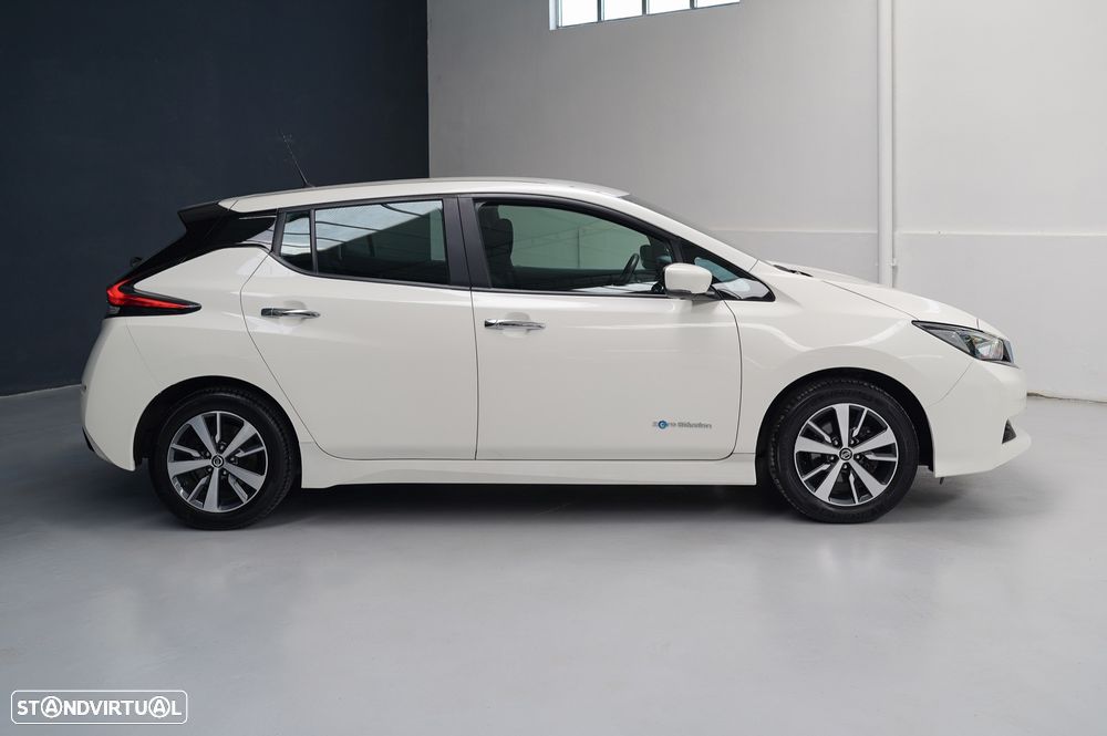 Nissan Leaf N-Connecta - 11