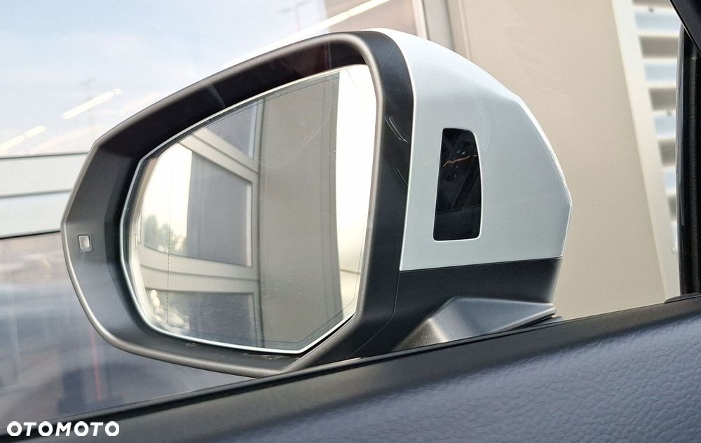 Audi Q3 40 TFSI Quattro S-Line S tronic - 28