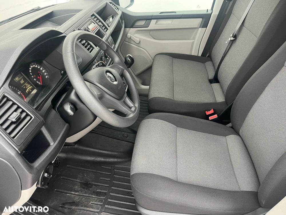Volkswagen Transporter - 8