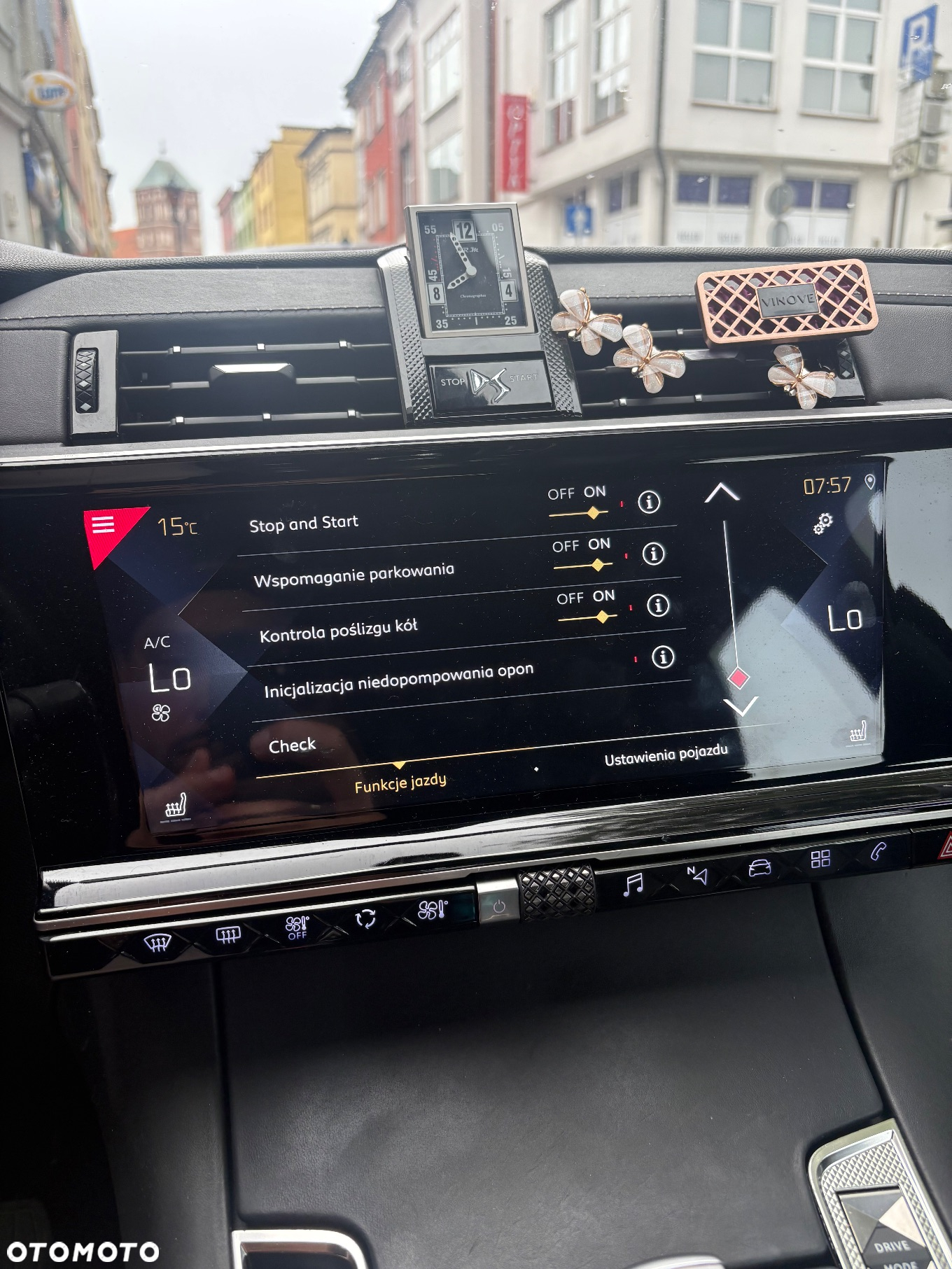 DS Automobiles DS 7 Crossback - 21