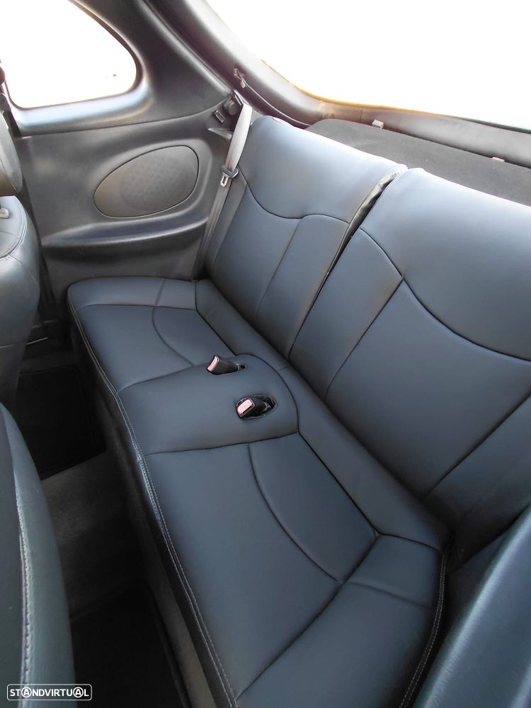 Hyundai Coupe 2.0 FX - 8
